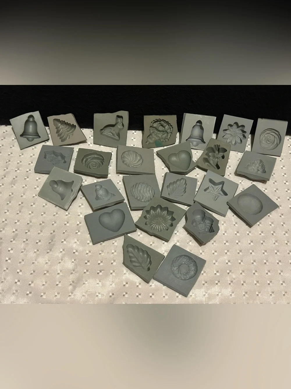 24 Vintage Rubber Molds Holidays , Leaves , Bells Mint Wedding Candy